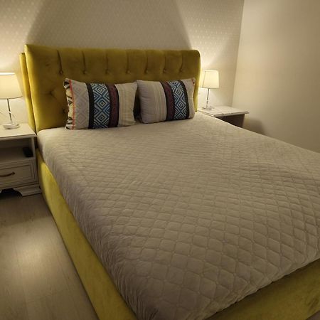 A. G. Central Apartaments โชเล ภายนอก รูปภาพ