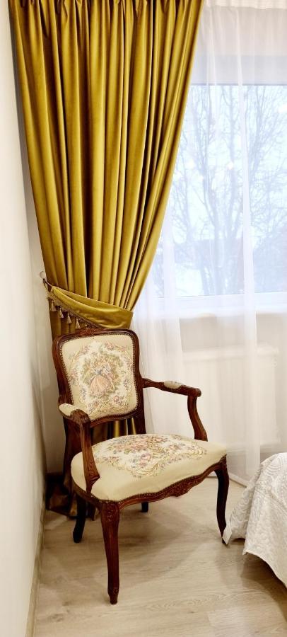 A. G. Central Apartaments โชเล ภายนอก รูปภาพ